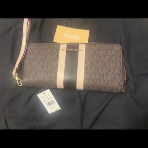MICHAEL Michael Kors Brown and Pink Wristlet